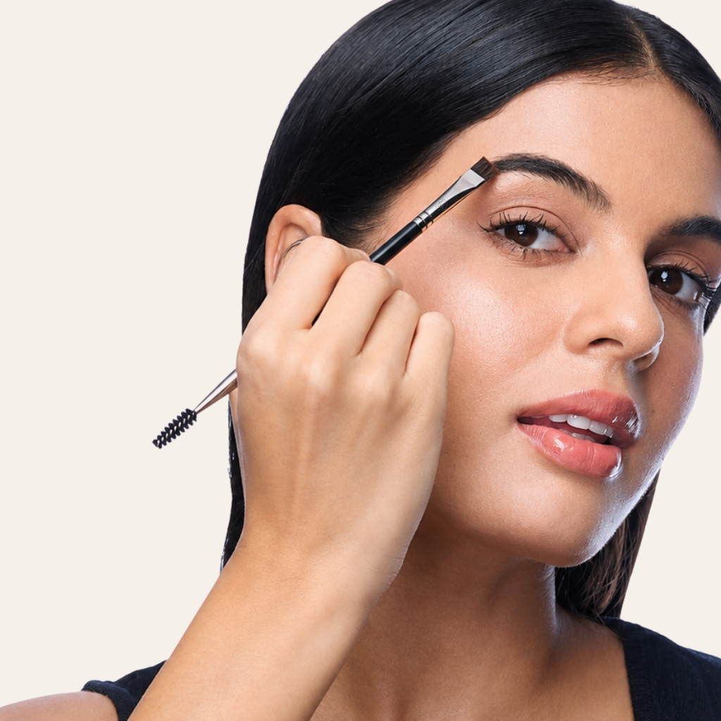 Cọ Kẻ Chân Mày Chải Mày 2 Đầu Vát Xéo Bh Cosmetics Double Ended Eyebrow Brush BH288
